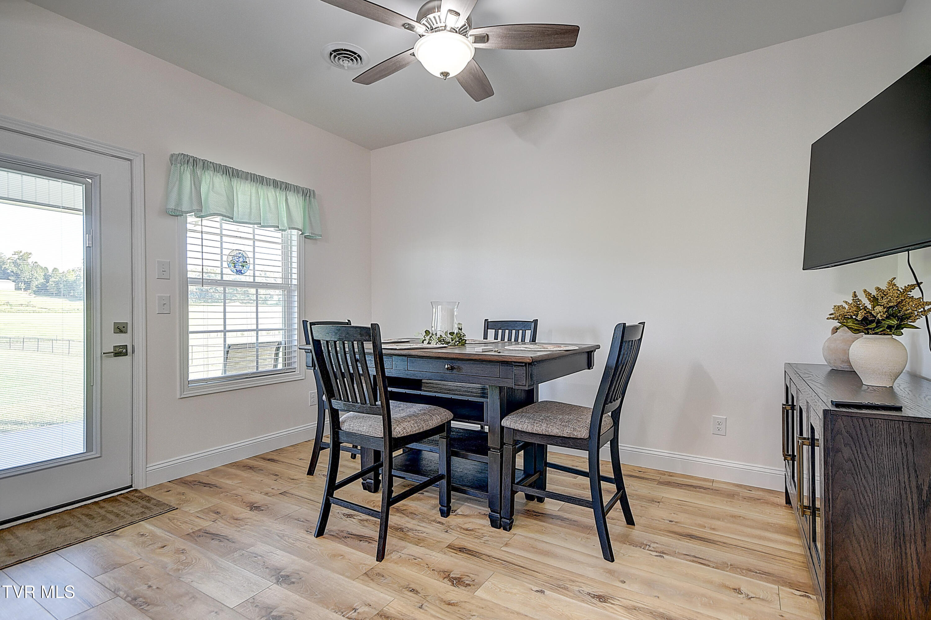 305 Greenwood Road Afton, TN 37616 - Photo 20 of 53 305 Greenwood ES-21