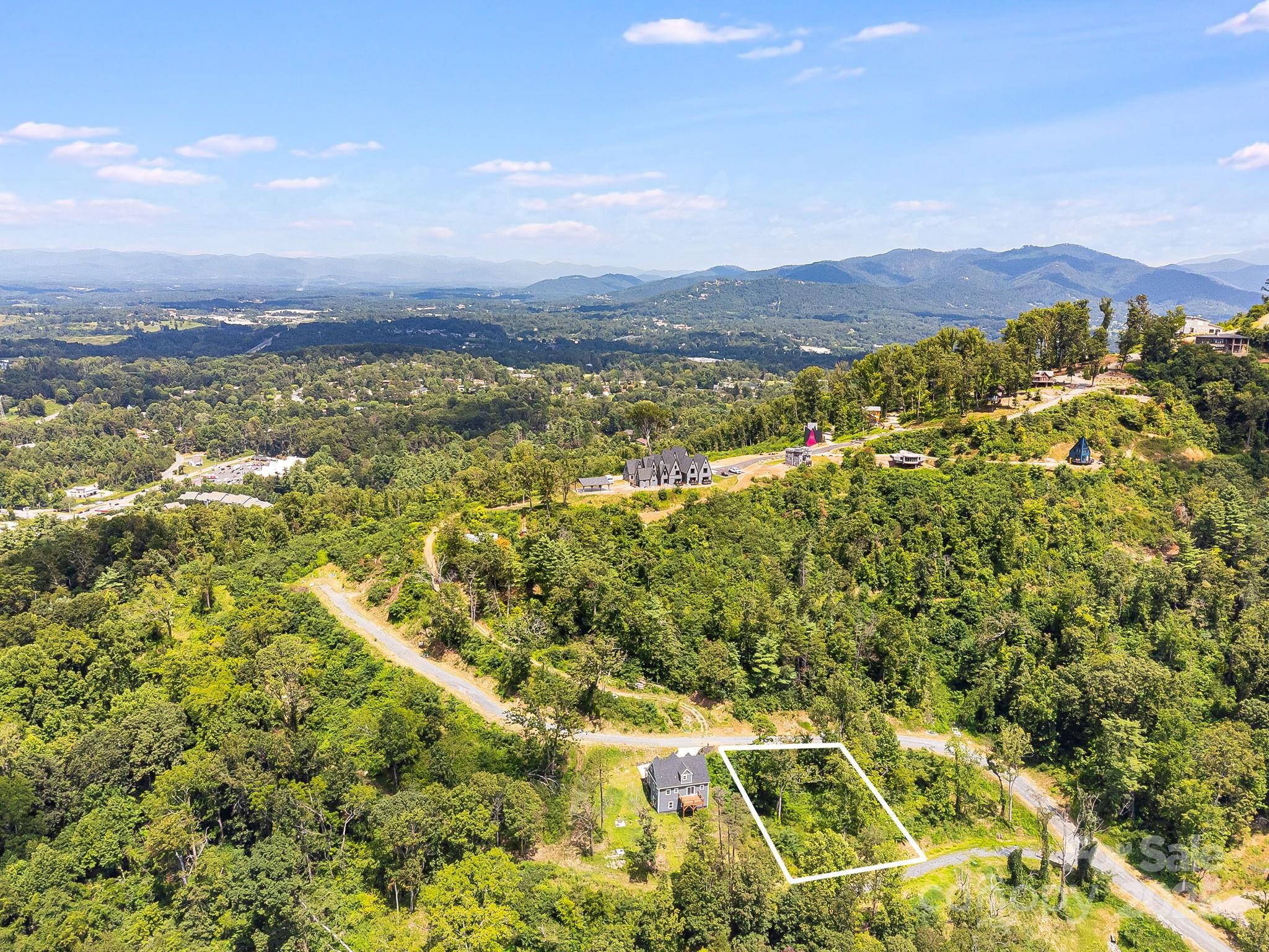 332 Espen Ridge, Unit 6 Asheville, NC 28804 - Photo 10 of 17