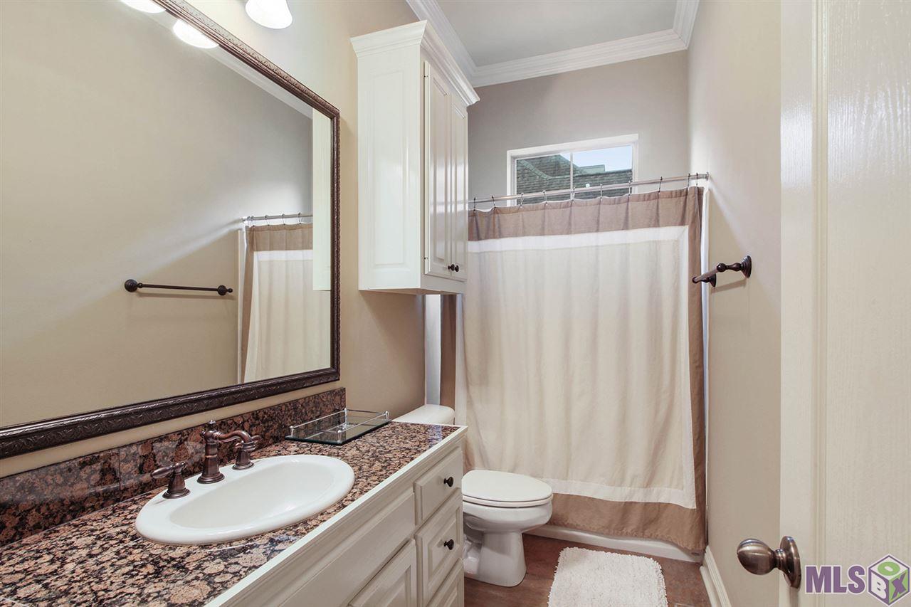 8719 Glenfield Drive Baton Rouge, LA 70809 - Photo 9 of 11