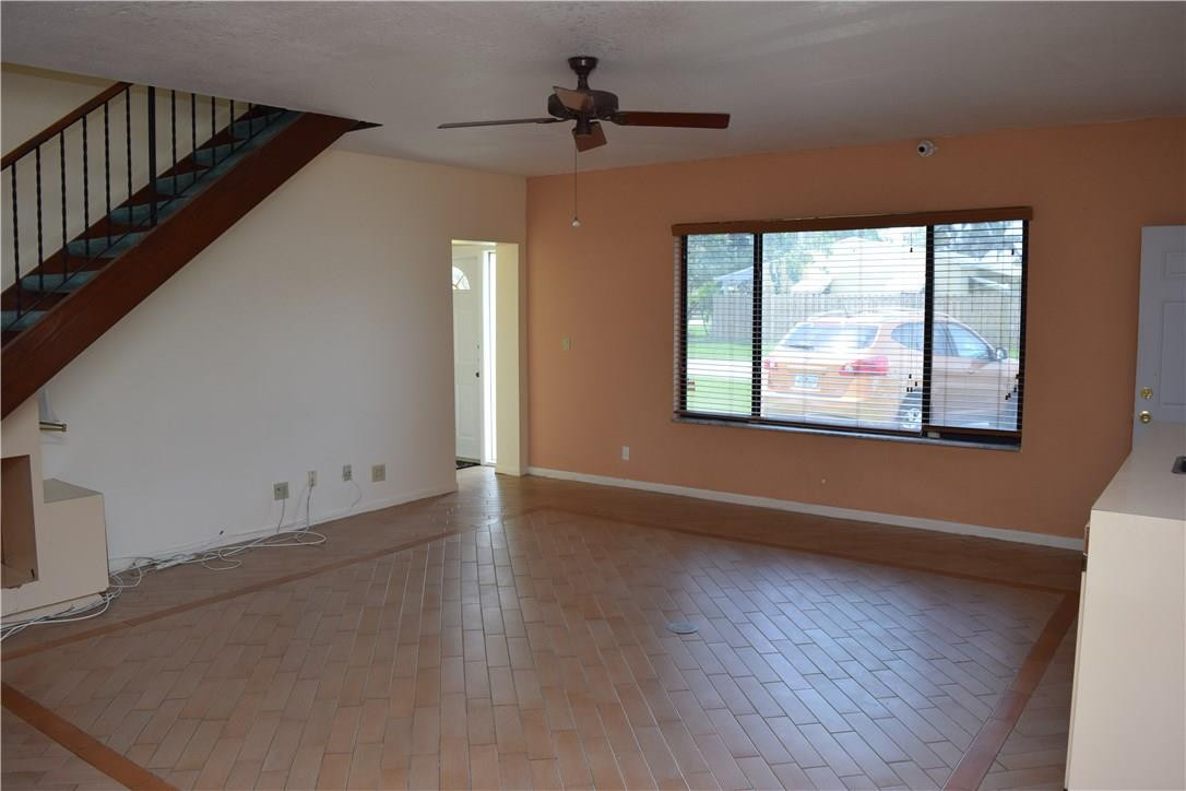 1004 North 31st Road Hollywood, FL 33021 - Photo 16 of 39 Photo 16