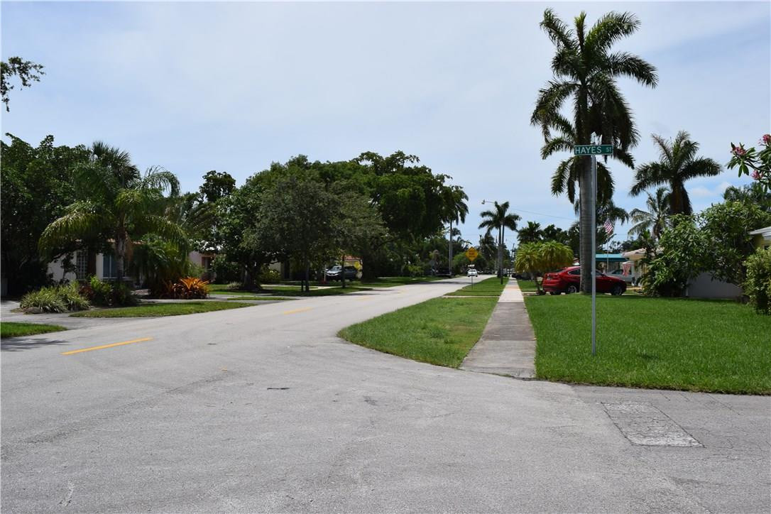 1004 North 31st Road Hollywood, FL 33021 - Photo 39 of 39 Photo 39