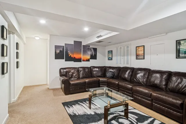 $654,900 | 1653 North Belmont Court, Arlington Heights, IL 60004