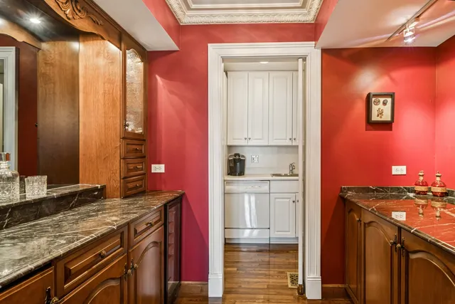 $654,900 | 1653 North Belmont Court, Arlington Heights, IL 60004