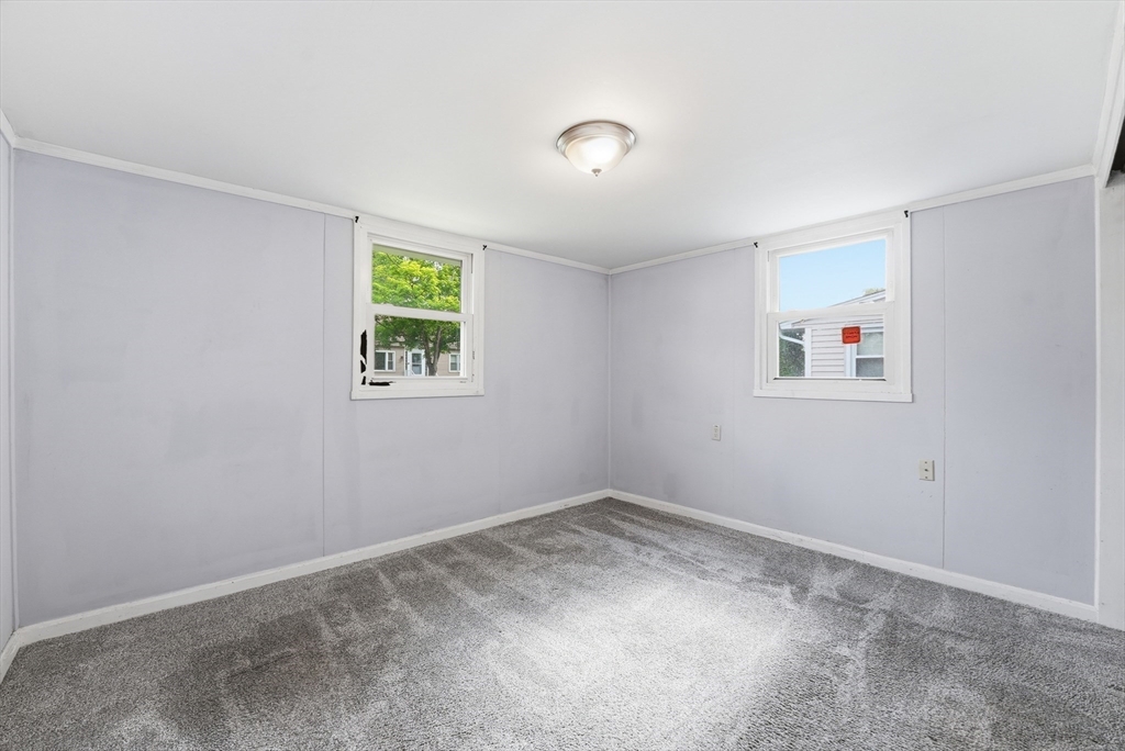 165 Hampden Street Springfield, MA 01151 - Photo 14 of 41