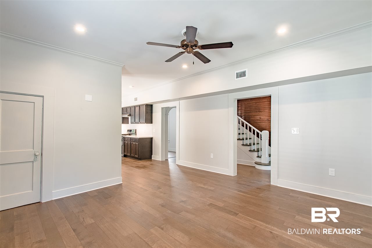110 North Julia Street Mobile, AL 36604 - Photo 9 of 50