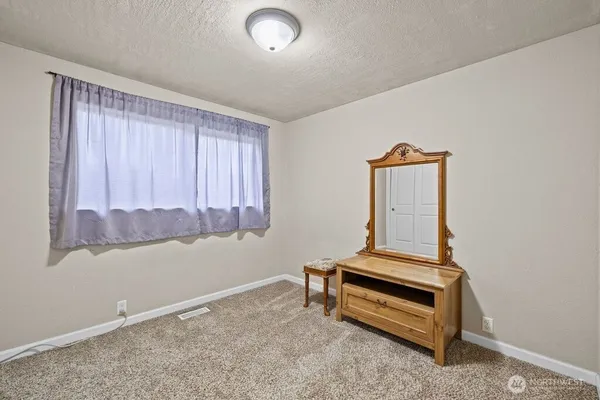 $479,000 | 6726 Henderson Boulevard Southeast, Tumwater, WA 98501