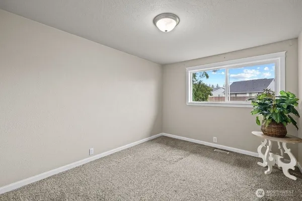 $479,000 | 6726 Henderson Boulevard Southeast, Tumwater, WA 98501