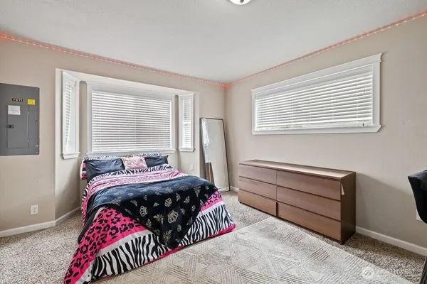 $479,000 | 6726 Henderson Boulevard Southeast, Tumwater, WA 98501