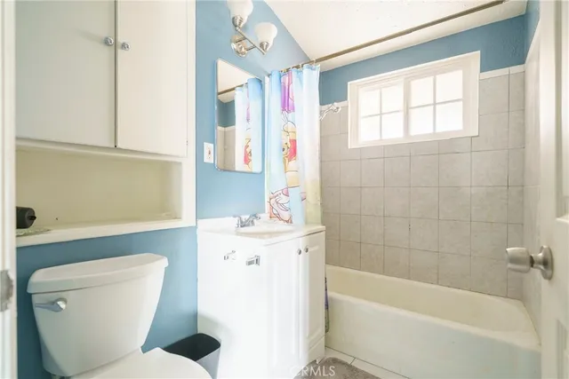 $349,000 | 423 East Landsford Street, Lancaster, CA 93535