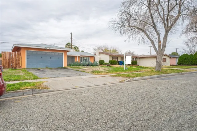 $349,000 | 423 East Landsford Street, Lancaster, CA 93535