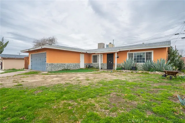 $349,000 | 423 East Landsford Street, Lancaster, CA 93535