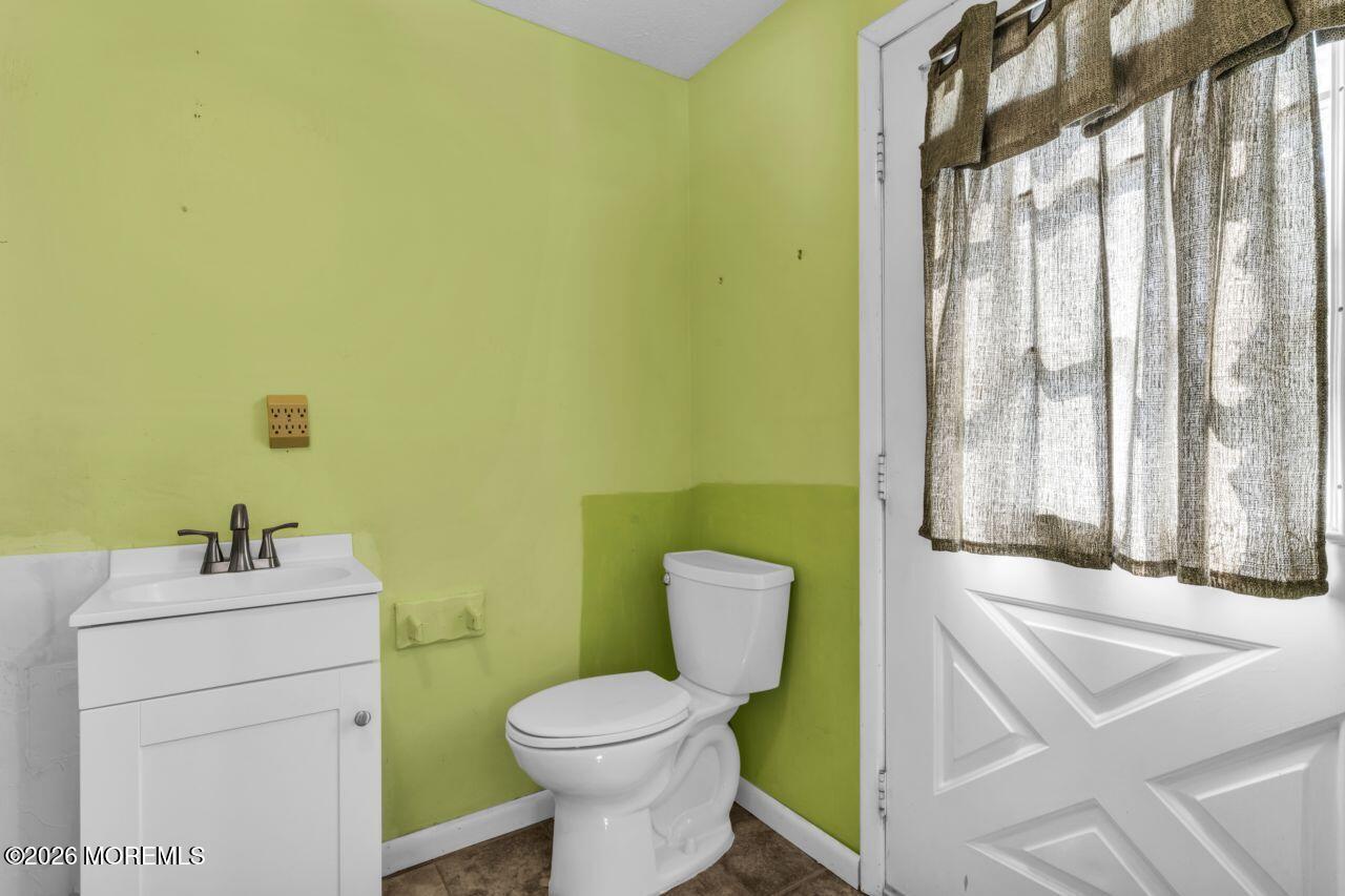 11 Hemlock Road Howell, NJ 07731 - Photo 22 of 27 photos_web_resolution_HOM02270