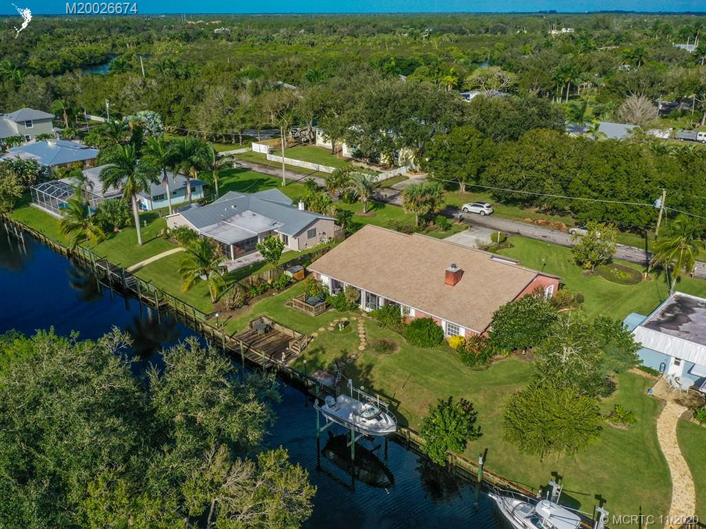 540 Southwest Harbor Street Stuart, FL 34997 - Photo 3 of 16 Gallery Image 3