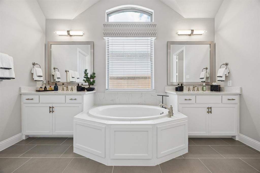 4204 Hidden Cv Road Little Elm, TX 75068 - Photo 22 of 40 Gallery Image 22