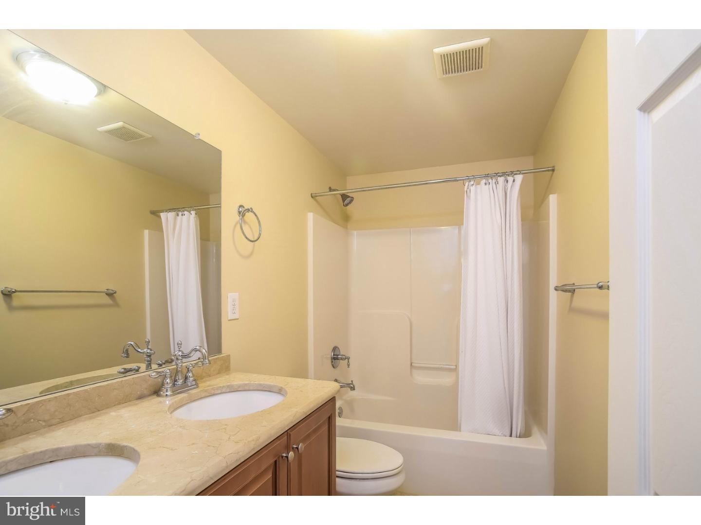 217 Ellis Road Havertown, PA 19083 - Photo 11 of 23 Bathroom