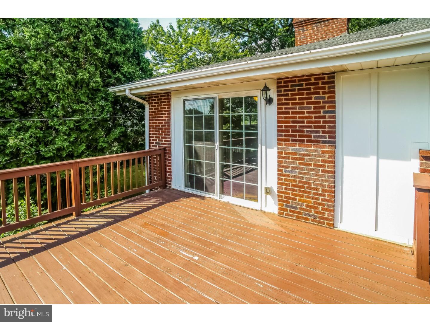 217 Ellis Road Havertown, PA 19083 - Photo 17 of 23 Deck