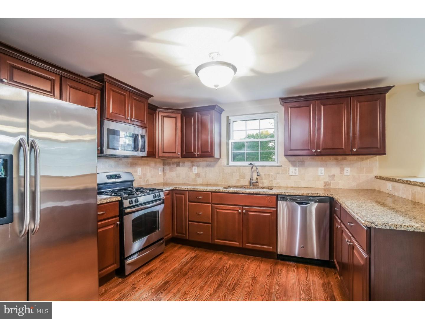 217 Ellis Road Havertown, PA 19083 - Photo 6 of 23 Kitchen