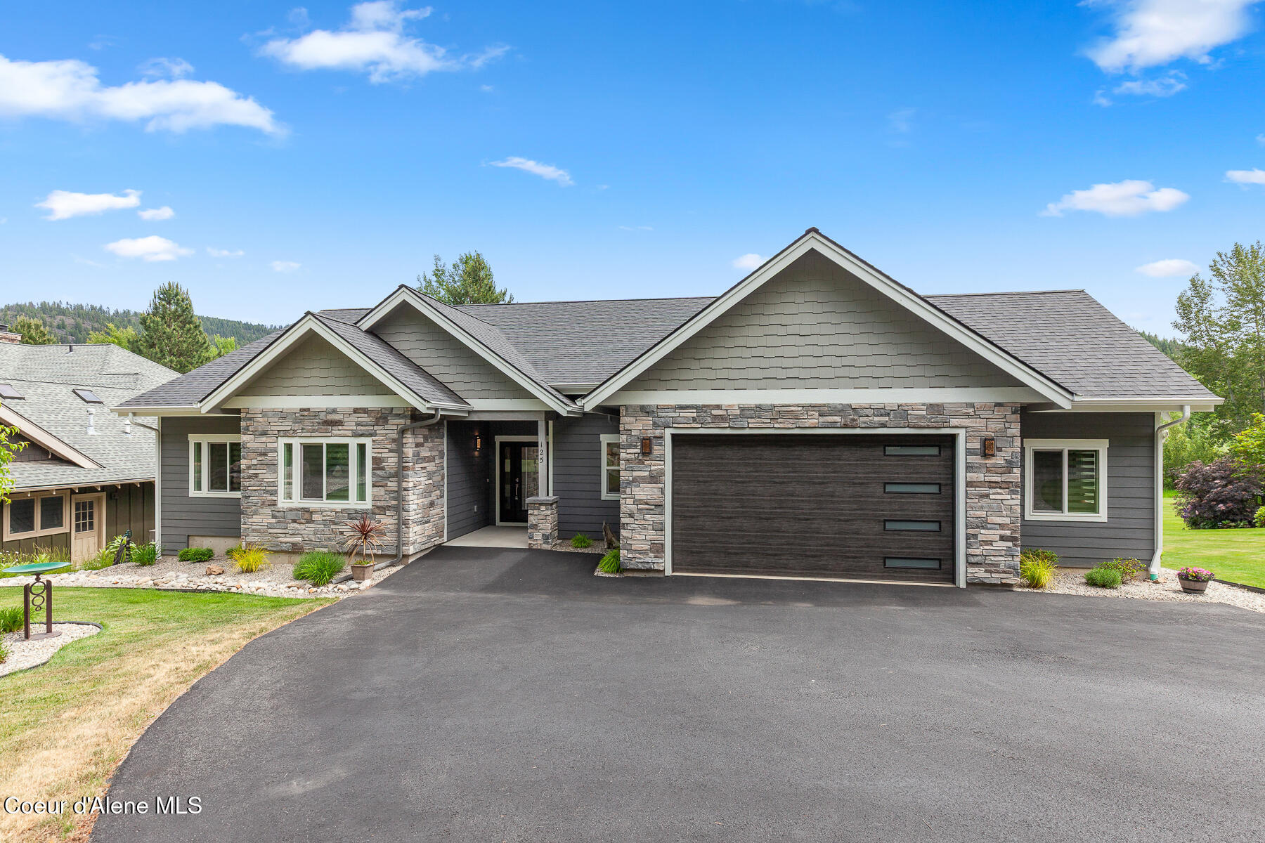 125 Golfview Lane Sandpoint, ID 83864 - Photo 38 of 49 2 car oversized garage