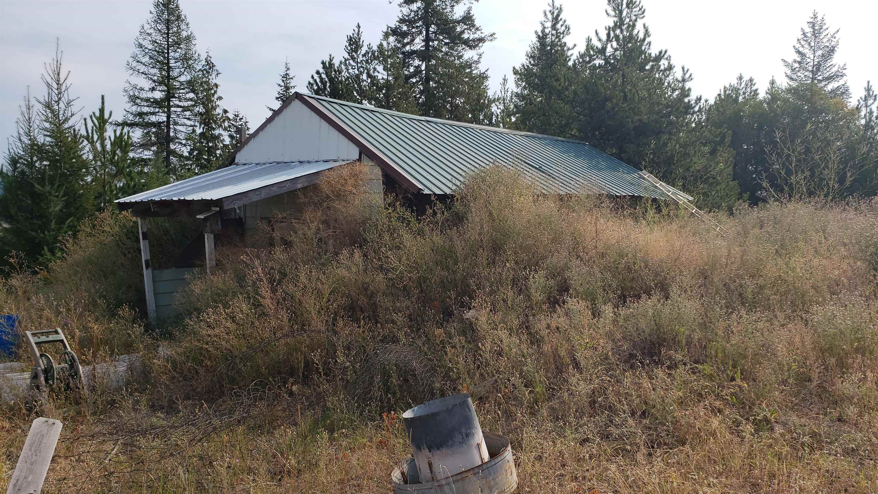 4440 Hesseltine Road Valley, WA 99181 - Photo 8 of 41
