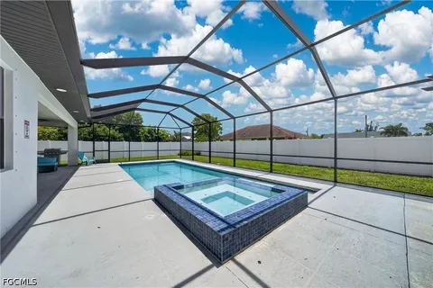 $515,000 | 506 Southwest 5th Street, Cape Coral, FL 33991