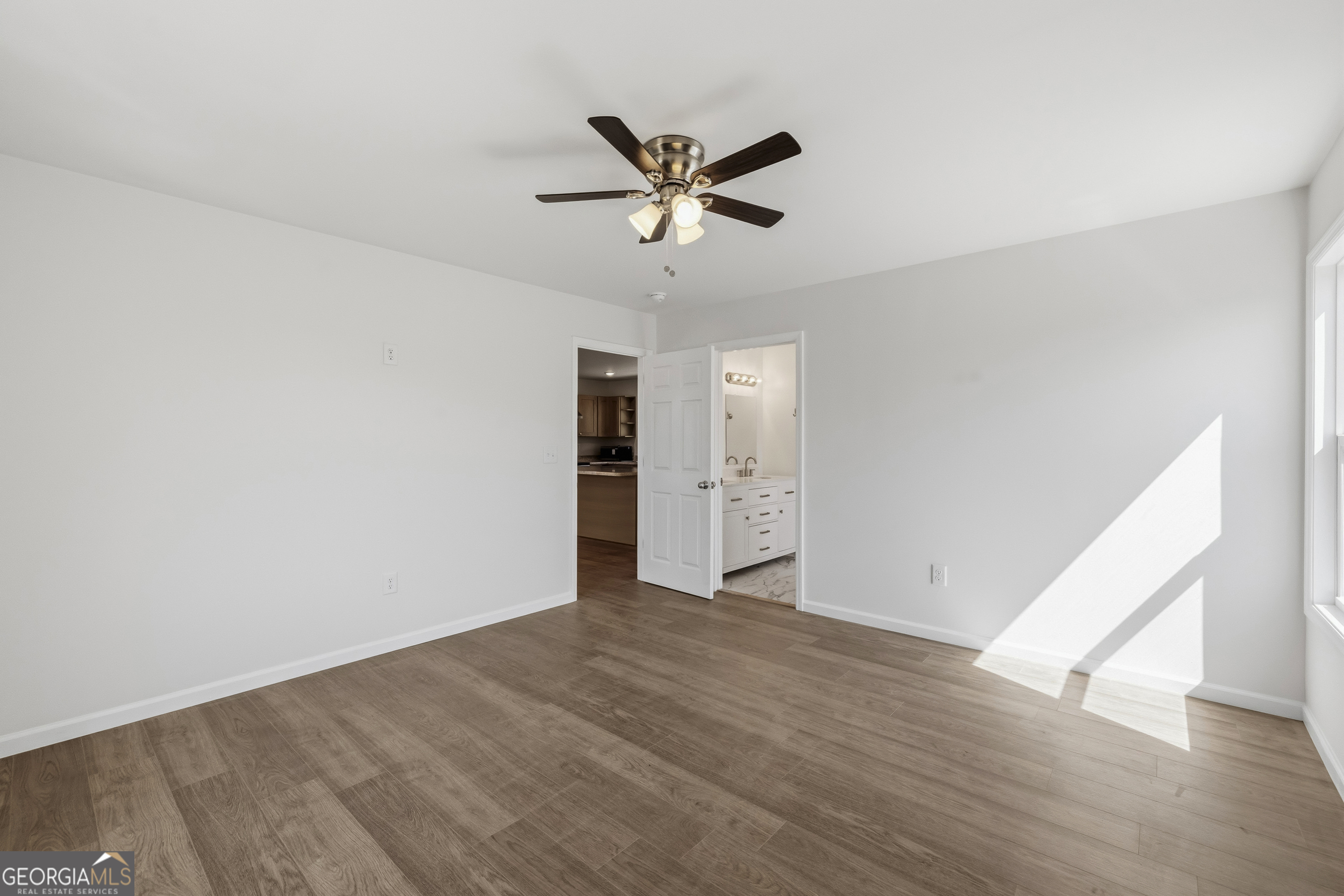 509 Carlton Avenue Union Point, GA 30669 - Photo 15 of 41 Primary Bedroom