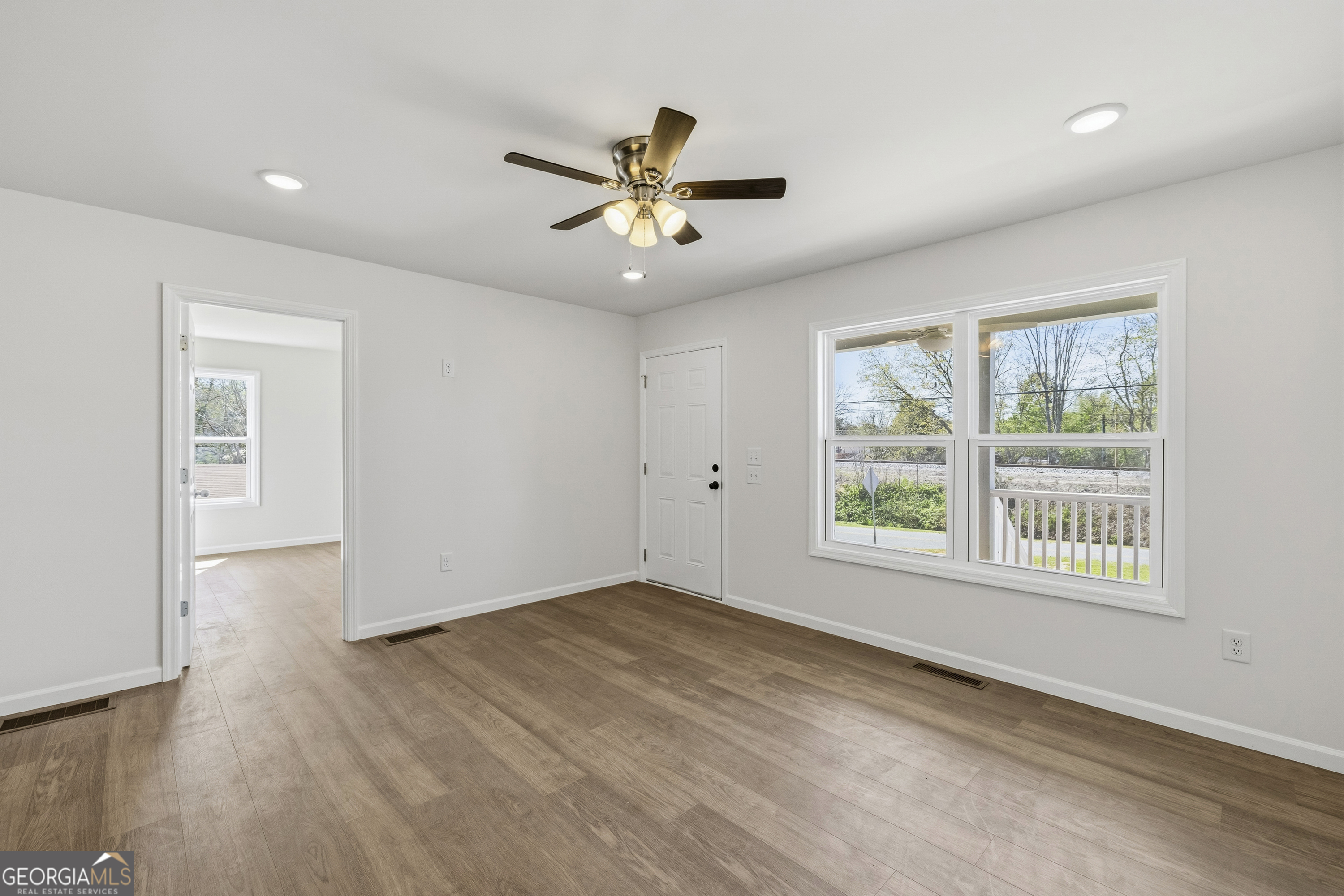 509 Carlton Avenue Union Point, GA 30669 - Photo 7 of 41