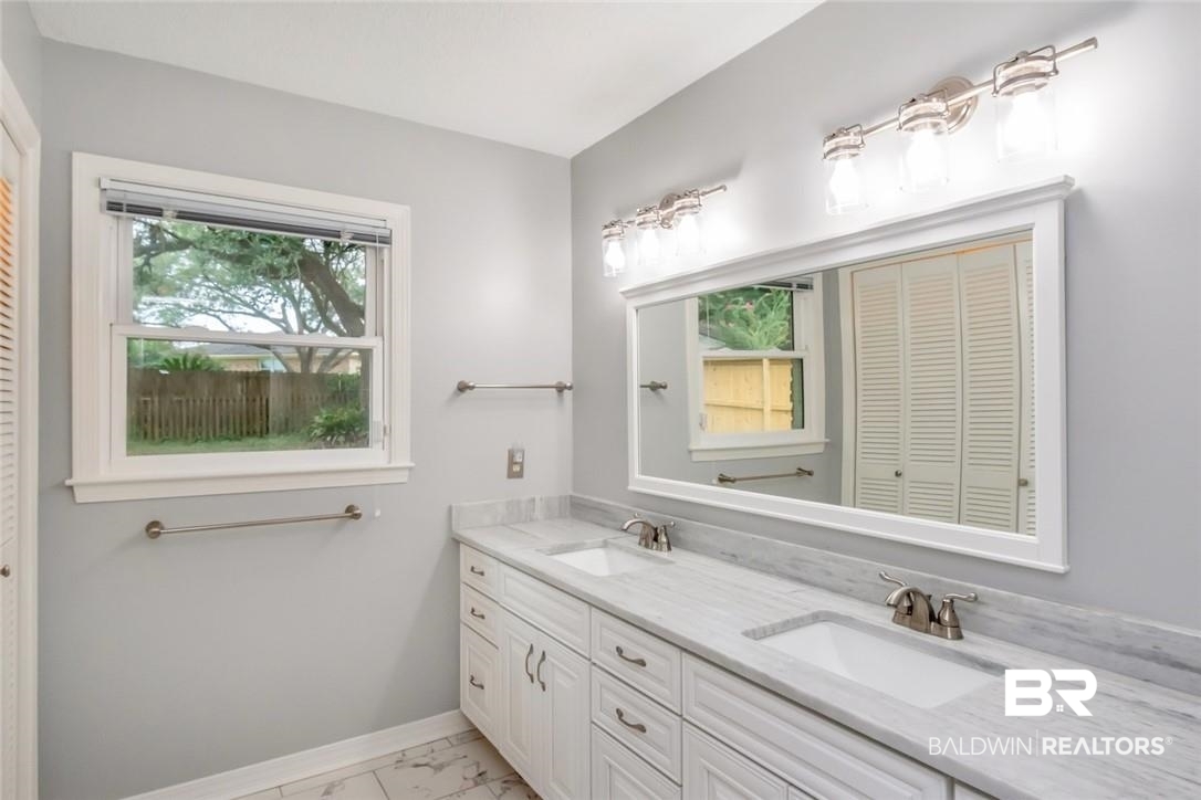 6109 Timberly Road North Mobile, AL 36609 - Photo 22 of 26 Bathroom with vanity