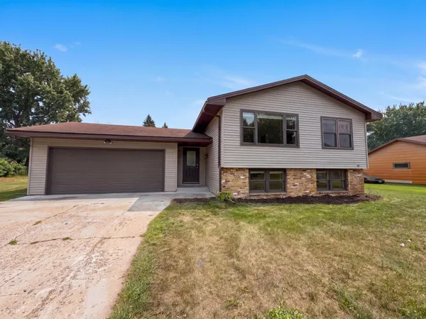 $350,000 | 14025 Partridge Street Northwest, Andover, MN 55304
