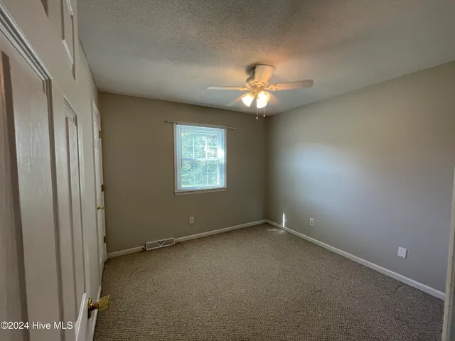 $2,400 | 102 Deerfield Road, Castle Hayne, NC 28429