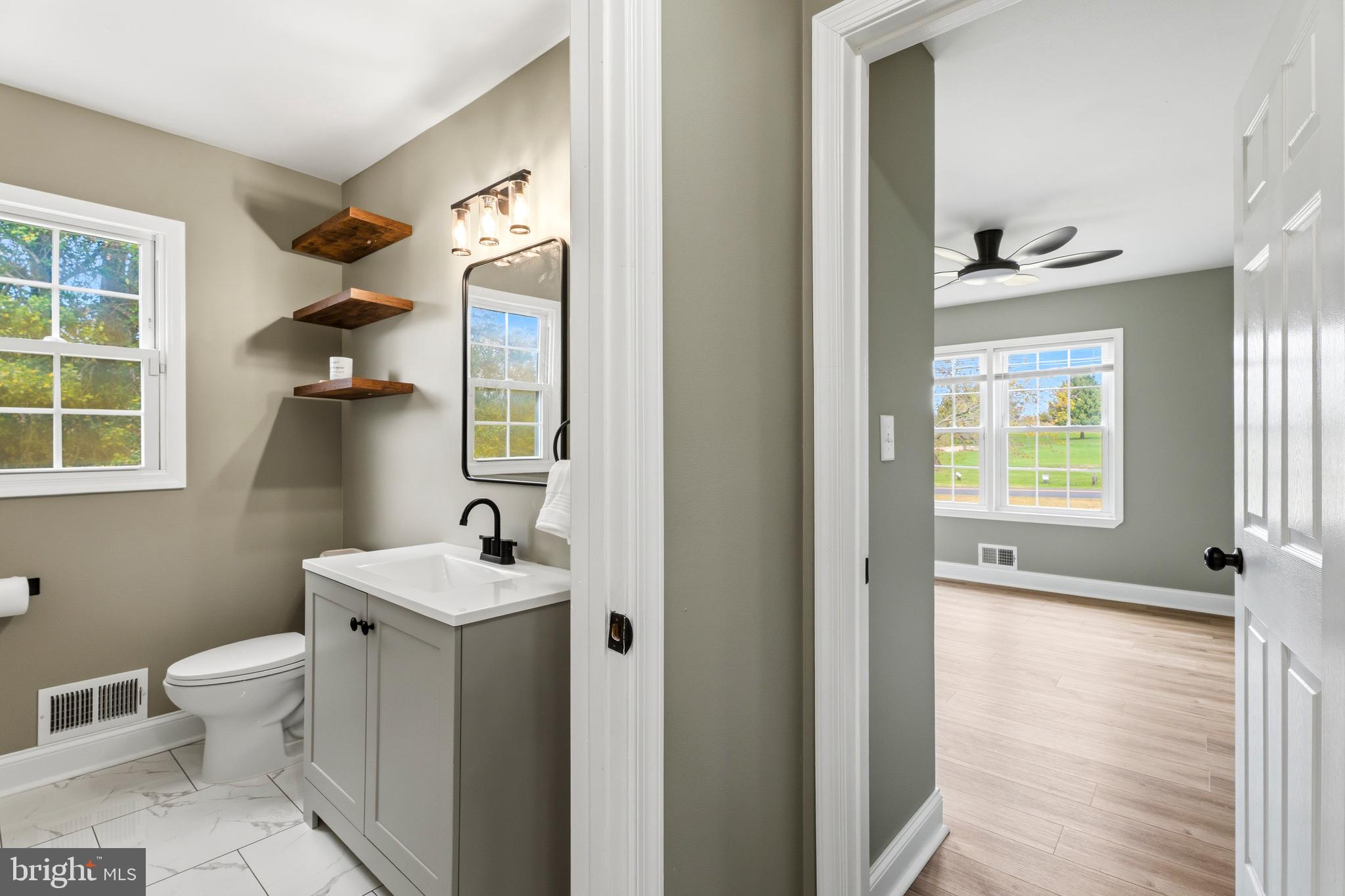815 Gilbert Road Aberdeen, MD 21001 - Photo 22 of 58 Main Level Full Bathroom