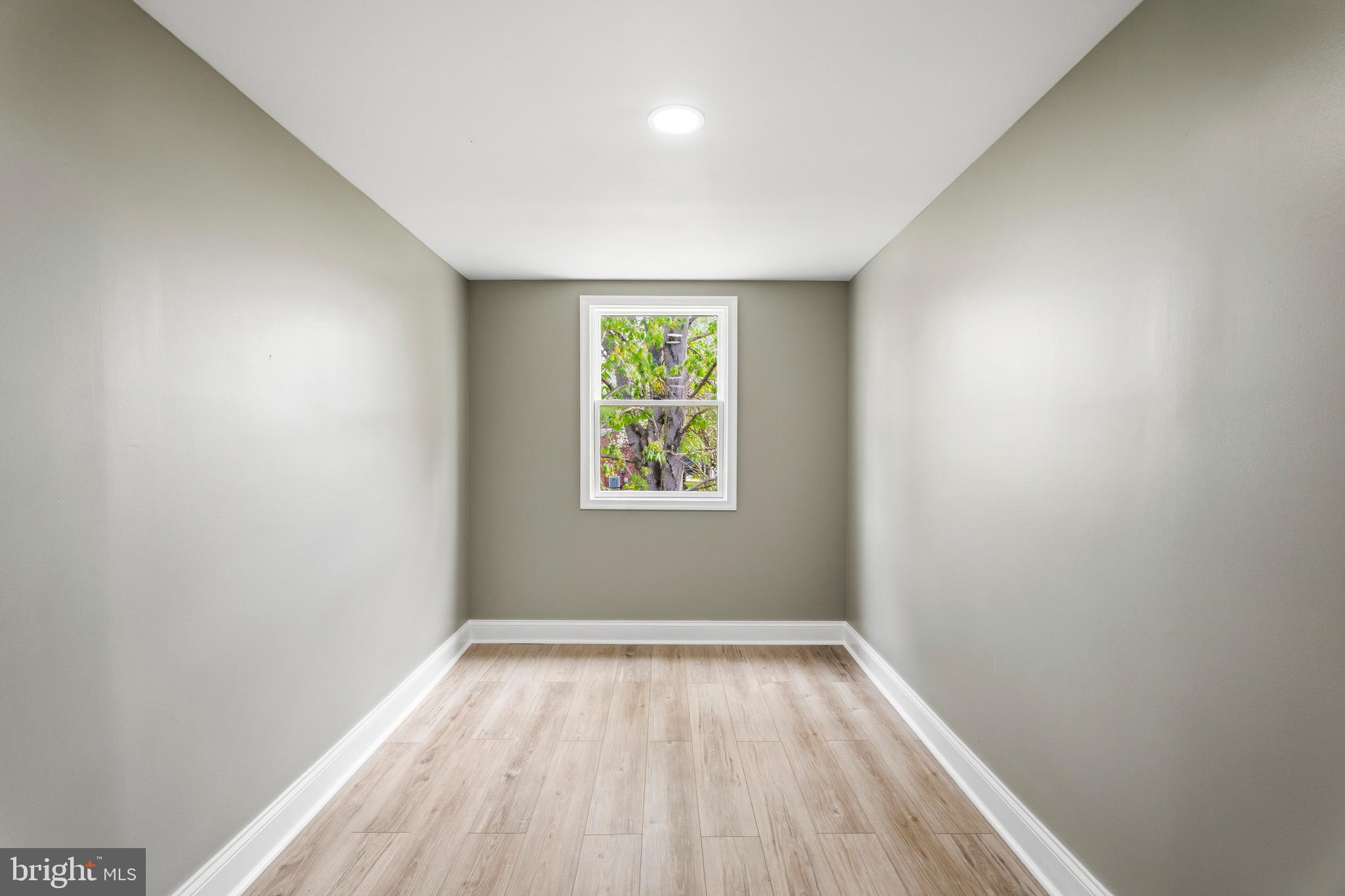815 Gilbert Road Aberdeen, MD 21001 - Photo 37 of 58 Bedroom 4 Walk-in closet