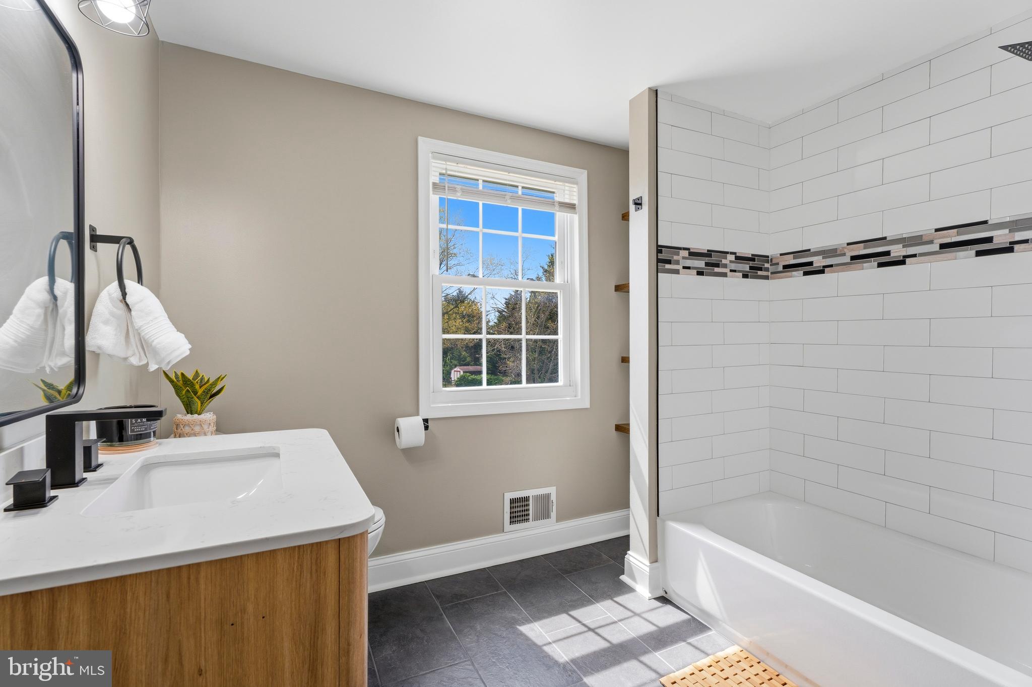 815 Gilbert Road Aberdeen, MD 21001 - Photo 43 of 58 Upper Level Full Bath