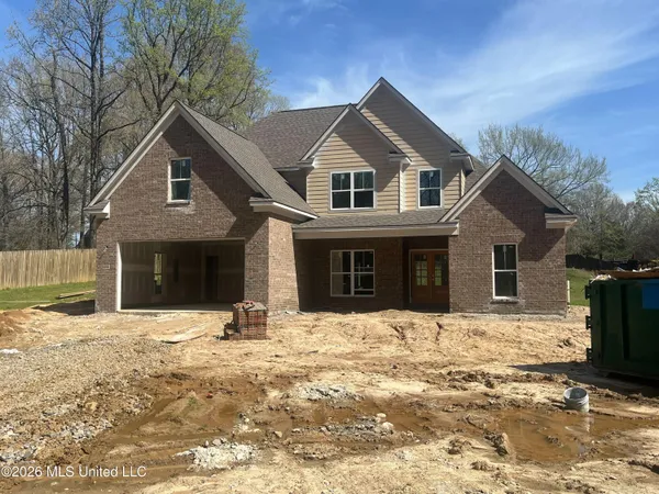 $425,000 | 1070 Green T Lake West, Hernando, MS 38632