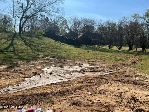 $425,000 | 1070 Green T Lake West, Hernando, MS 38632