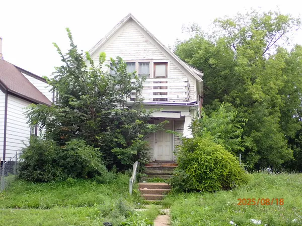 $53,800 | 2818 North Palmer Street, Milwaukee, WI 53212