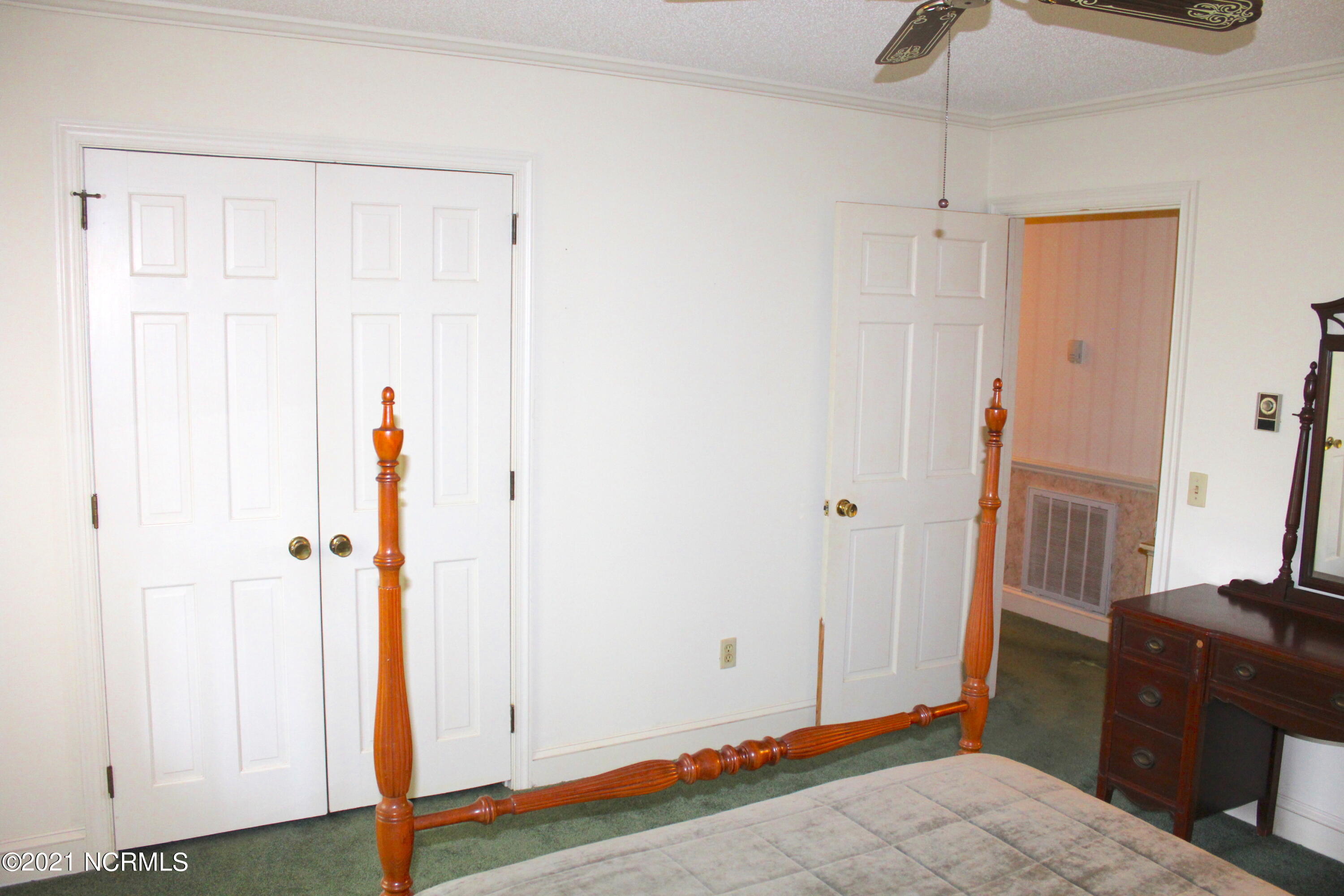 1828 Grays Mill Road Snow Hill, NC 28580 - Photo 25 of 29 25 PRIMARY BEDROOM