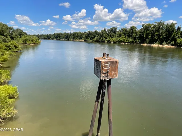 $1,599,000 | 8599 Gadsden Trail, Sneads, FL 32460