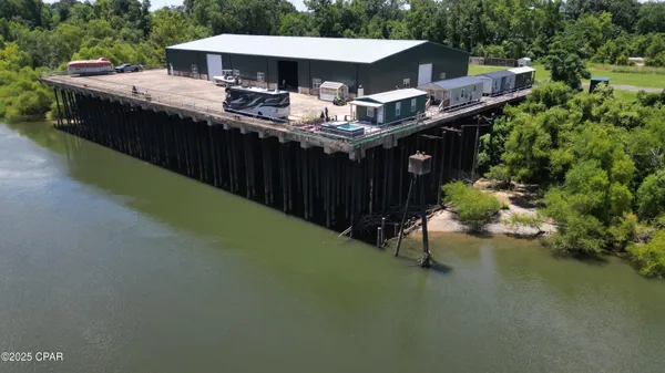 $1,599,000 | 8599 Gadsden Trail, Sneads, FL 32460