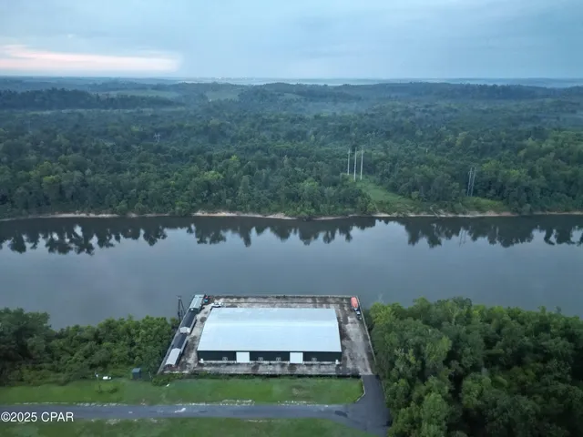 $1,599,000 | 8599 Gadsden Trail, Sneads, FL 32460