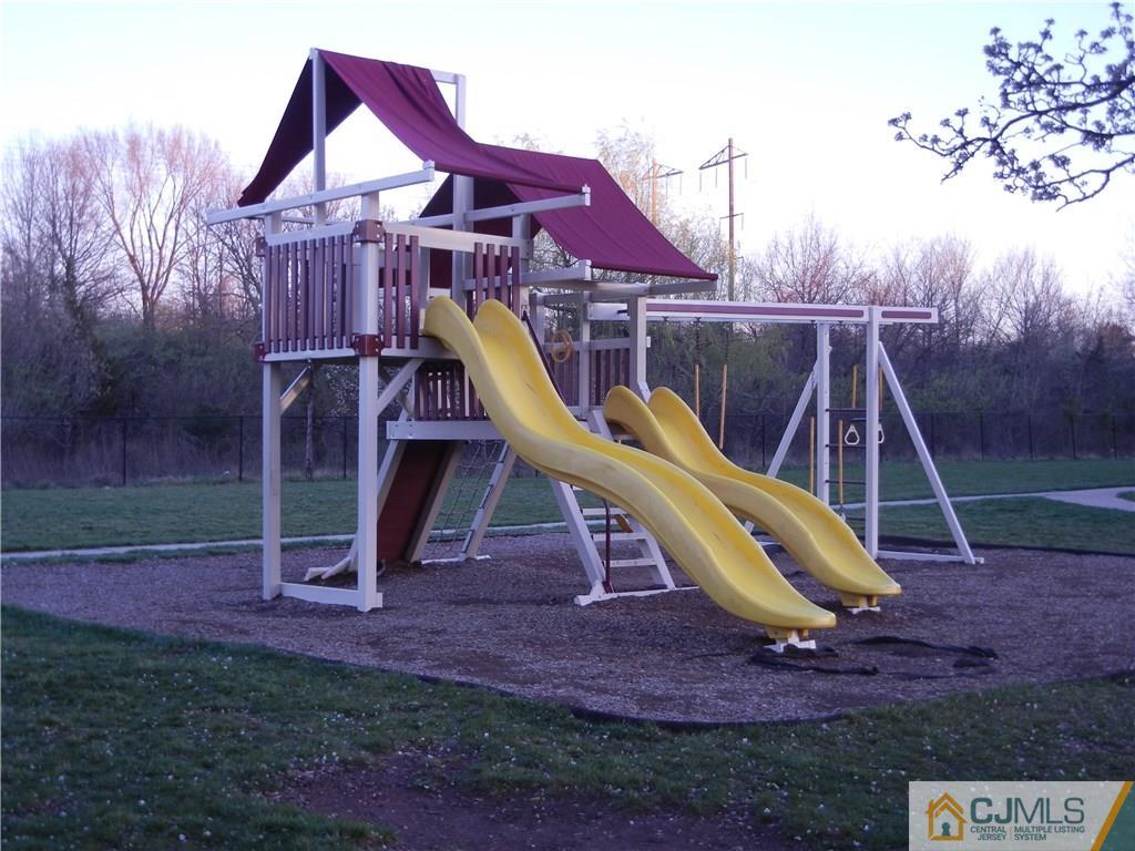 1643 Raspberry Court Edison, NJ 08817 - Photo 10 of 11 a view of a park with slide