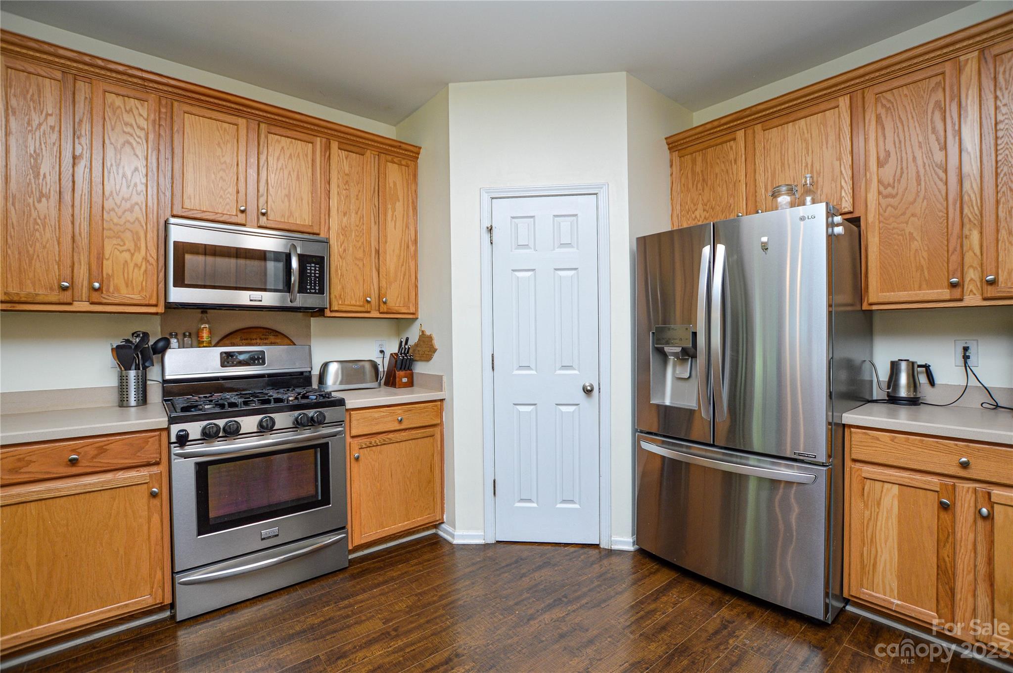 1818 Yaupon Road Charlotte, NC 28215 - Photo 16 of 42 Gallery Image 16