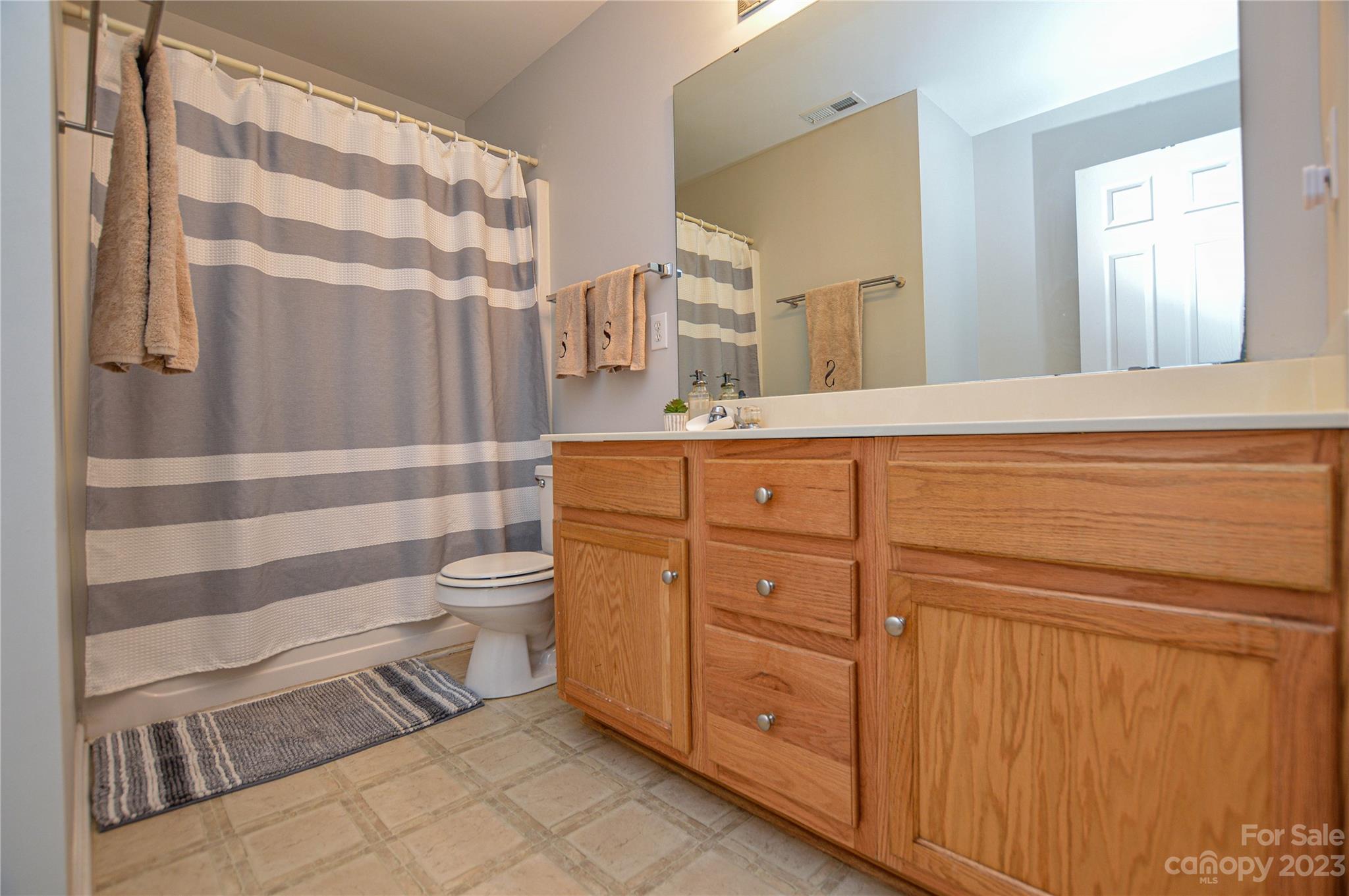 1818 Yaupon Road Charlotte, NC 28215 - Photo 28 of 42 Gallery Image 28