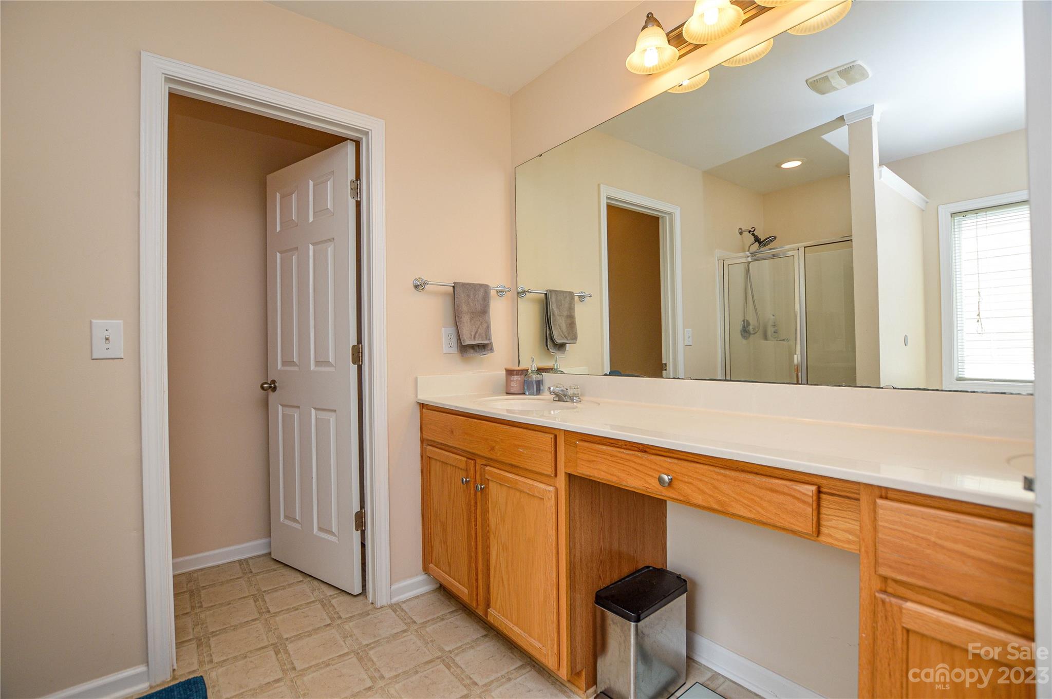 1818 Yaupon Road Charlotte, NC 28215 - Photo 33 of 42 Gallery Image 33