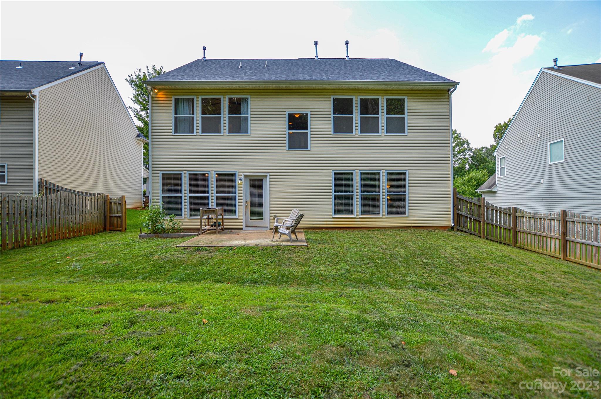 1818 Yaupon Road Charlotte, NC 28215 - Photo 37 of 42 Gallery Image 37