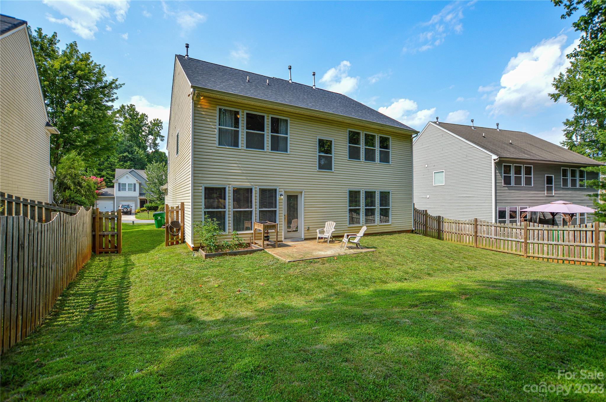 1818 Yaupon Road Charlotte, NC 28215 - Photo 39 of 42 Gallery Image 39