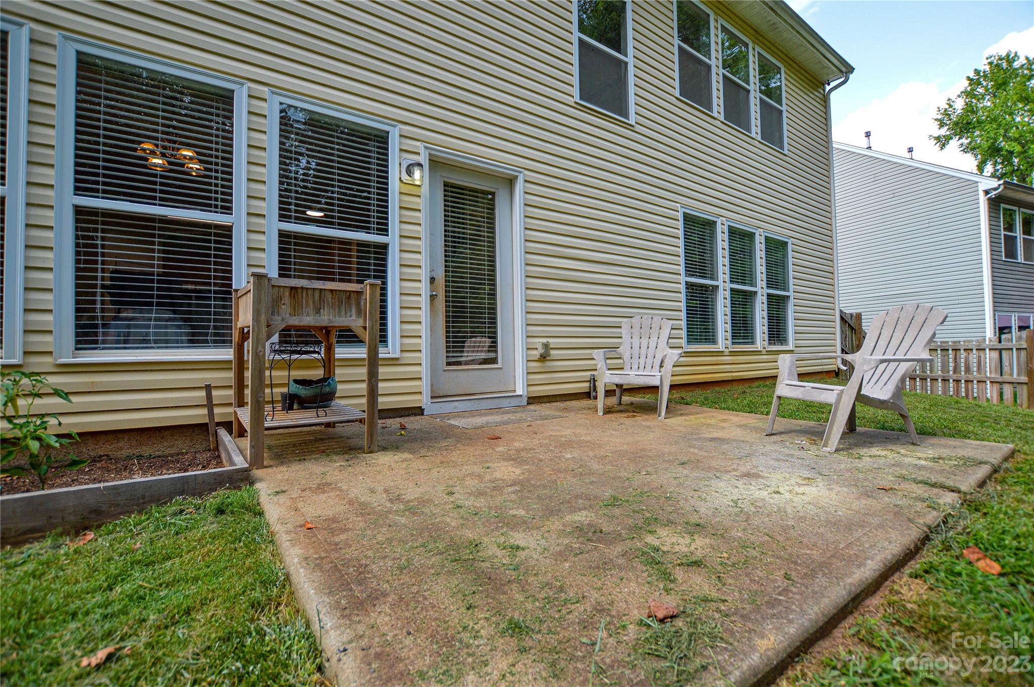 1818 Yaupon Road Charlotte, NC 28215 - Photo 40 of 42 Gallery Image 40