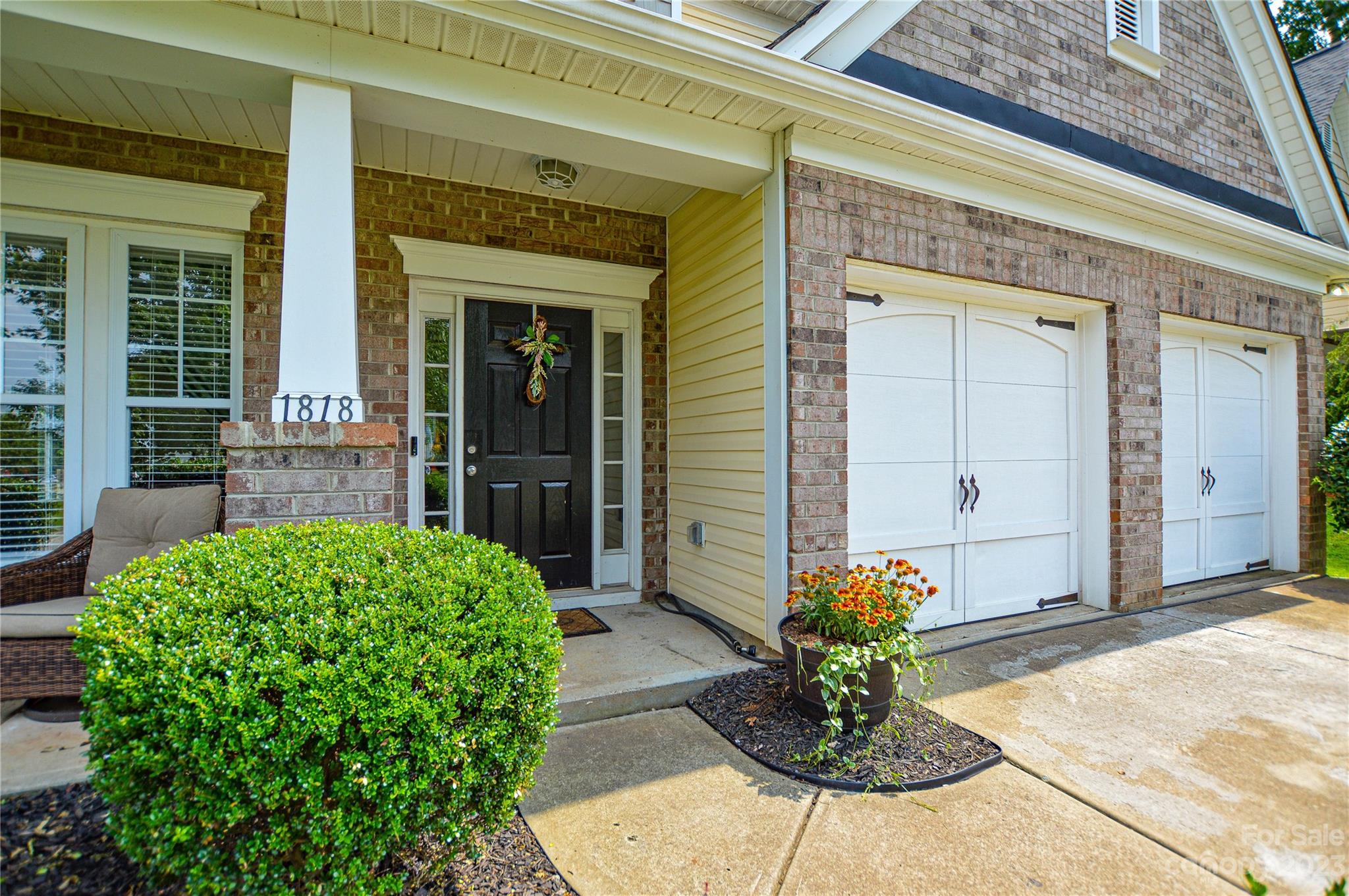 1818 Yaupon Road Charlotte, NC 28215 - Photo 4 of 42 Gallery Image 4