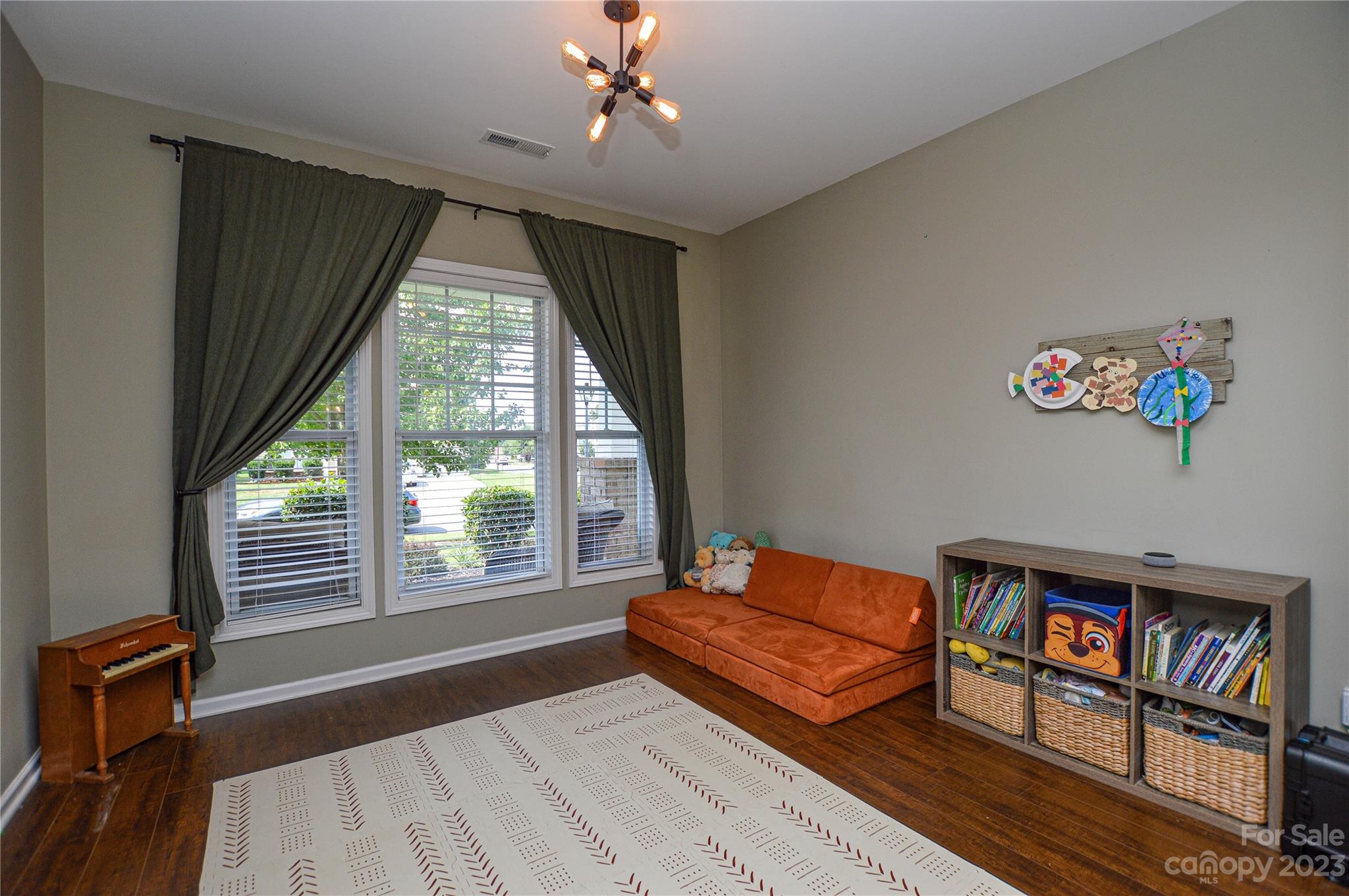 1818 Yaupon Road Charlotte, NC 28215 - Photo 8 of 42 Gallery Image 8