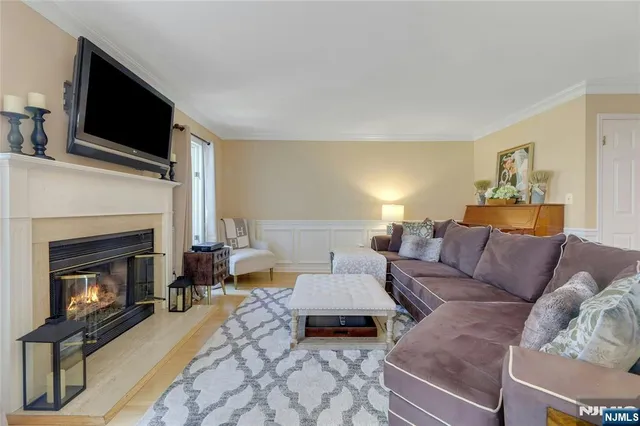 $629,999 | 10 Greenup Court, Wayne, NJ 07470