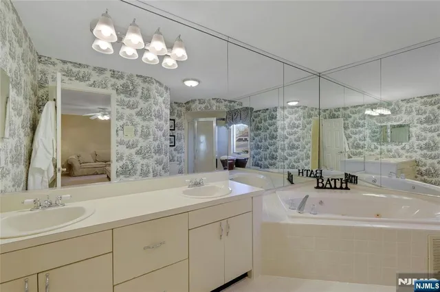 $629,999 | 10 Greenup Court, Wayne, NJ 07470